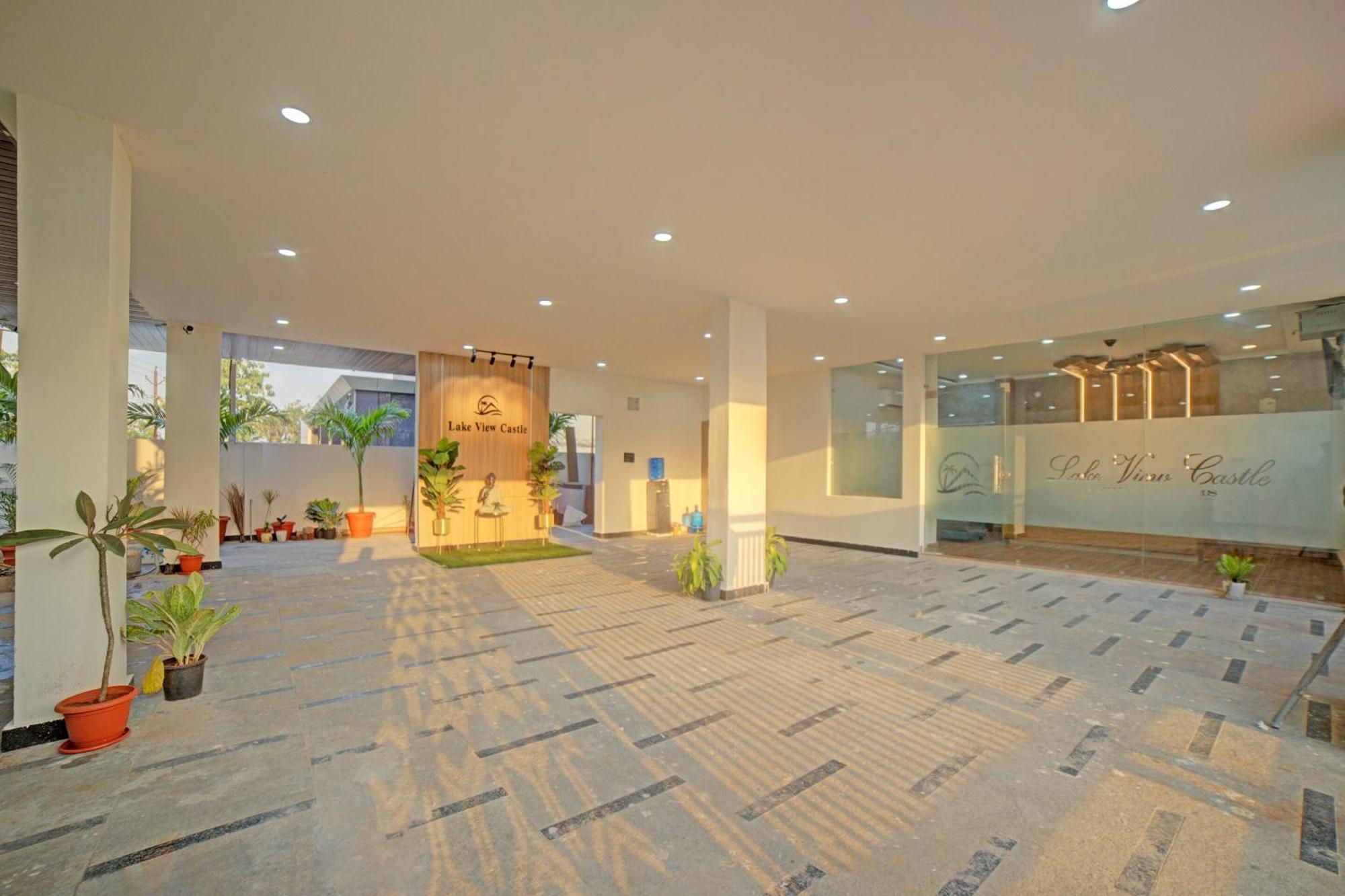 Collection O Lakeview Castle Hotel Warangal Luaran gambar
